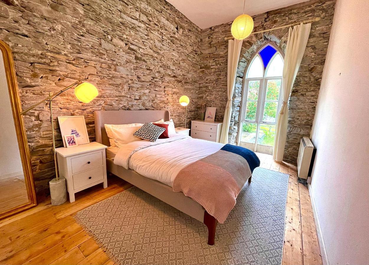 Finest Retreats - Luxury Converted Chapel With Hot Tub & Games Room Dinas Mawddwy Экстерьер фото