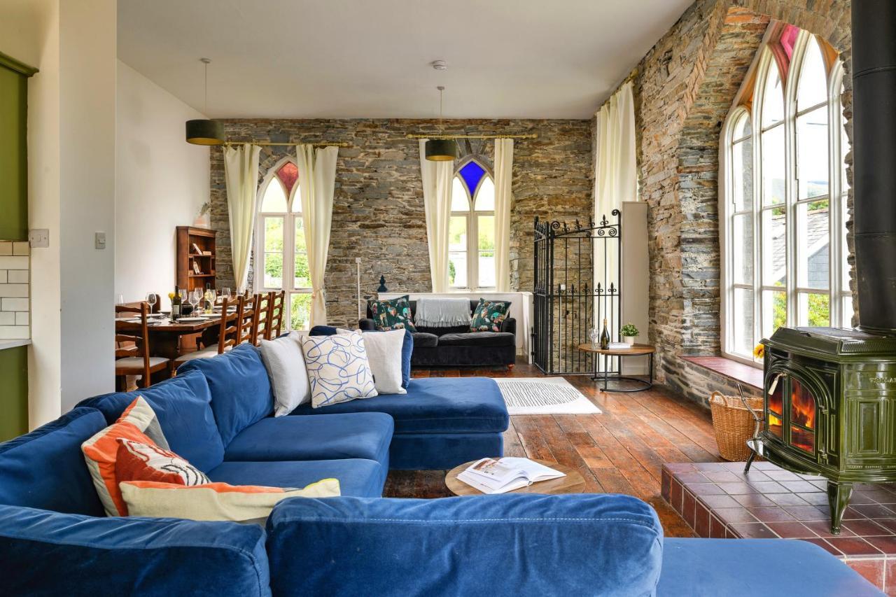 Finest Retreats - Luxury Converted Chapel With Hot Tub & Games Room Dinas Mawddwy Экстерьер фото